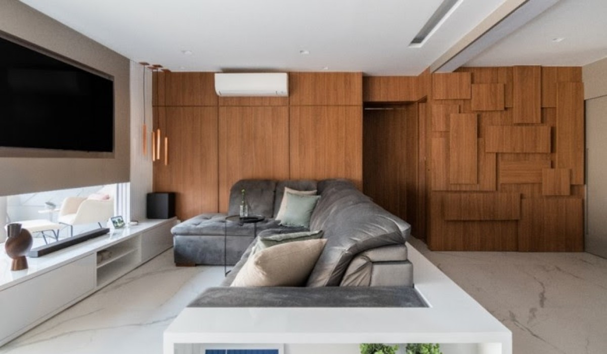 A versatilidade da madeira na arquitetura de interiores